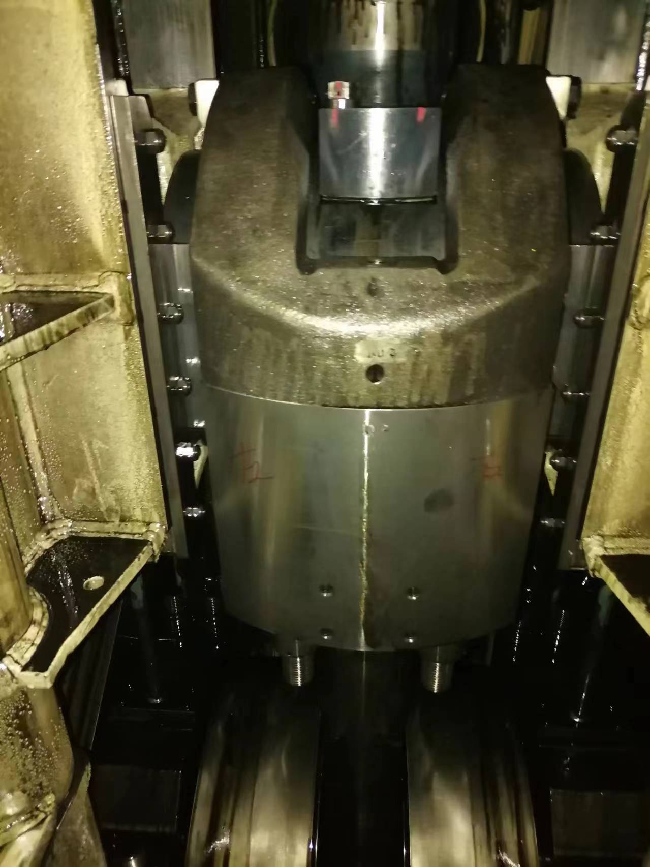 MAN 6S42MC Main Engine Repair, Replacing cylinder liner